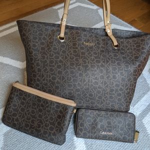 Calvin Klein tote set